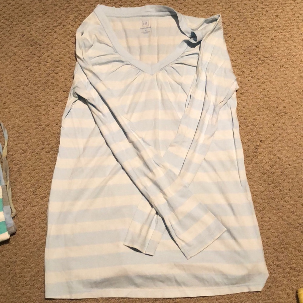 Maternity Shirts - Picture 5 of 6